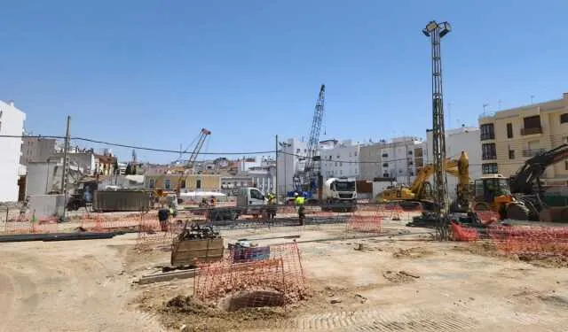 Vista de las obras publicada por Huelva Hoy en su información sobre Plaza Mayor