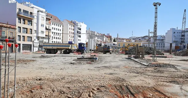 Panorámica de las obras del aparcamiento publicada por Huelva Información